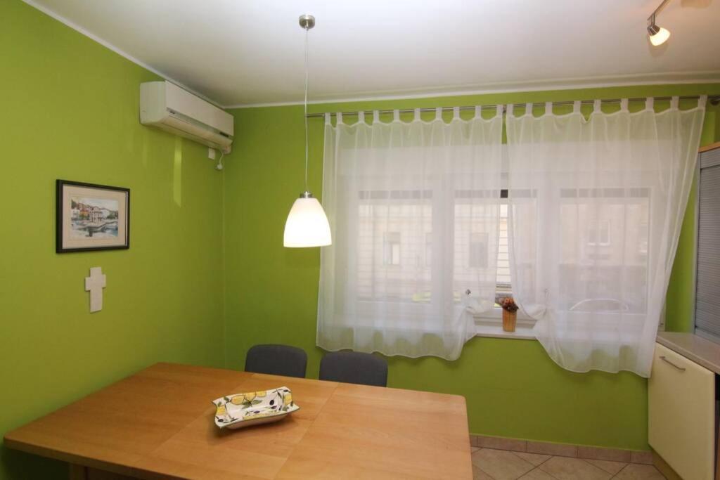 Fast Friend - Cozy Apartment In The Center With Private Garage Rijeka Exteriér fotografie